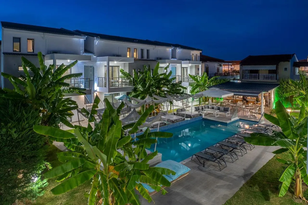 Adonis Luxury Village 페프코초리